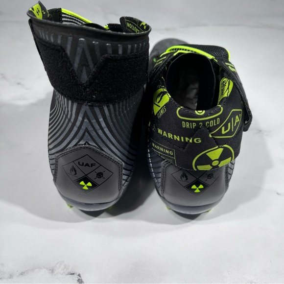 Under Armor Highlight MC Black Football Cleats main image 4